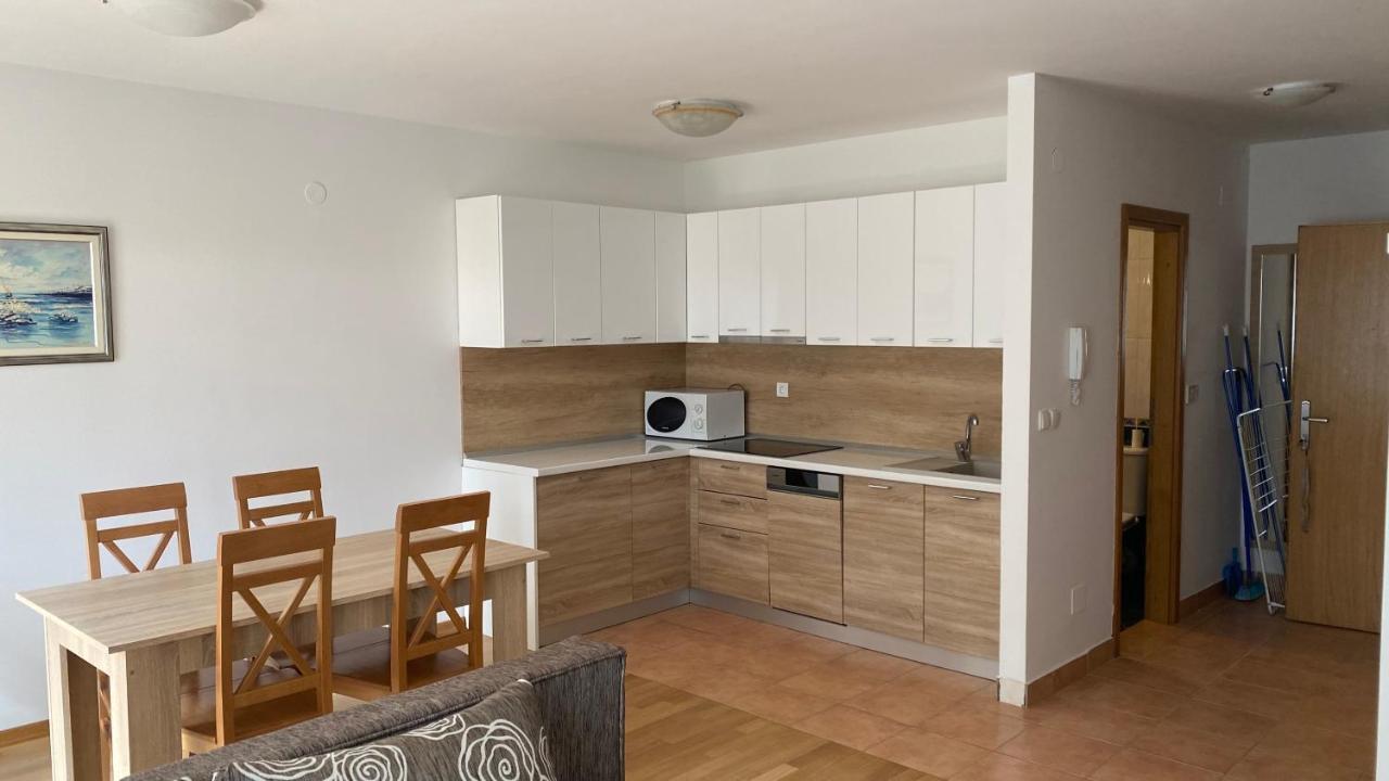 Apartmani Funda Бол Екстериор снимка