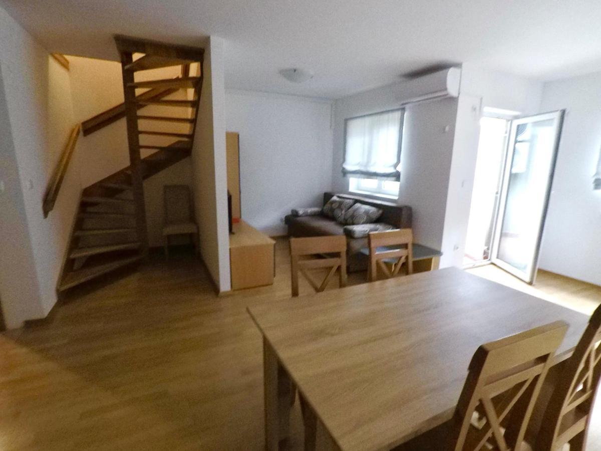 Apartmani Funda Бол Екстериор снимка